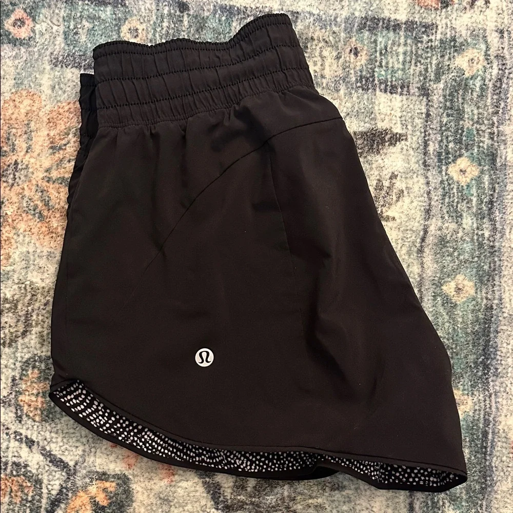 REVERSIBLE Black and White Lululemon Shorts - Picture 3 of 3